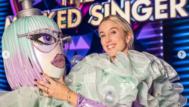 Kat Kerkhofs Ontmaskerd Als Soaperstar In The Masked Singer | Leuven ...